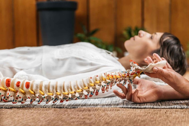 How Spinal Alignment Affects Overall Well-being